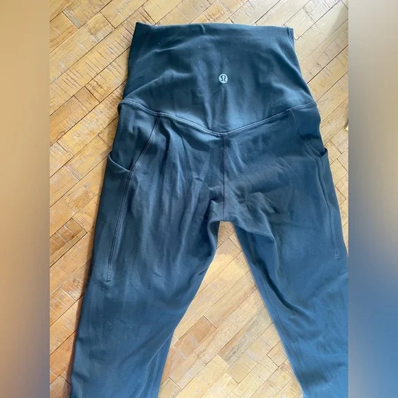 Lululemon Align High-Rise Crop with Pockets 23" 2 Graphite Grey - Picture 6 of 7